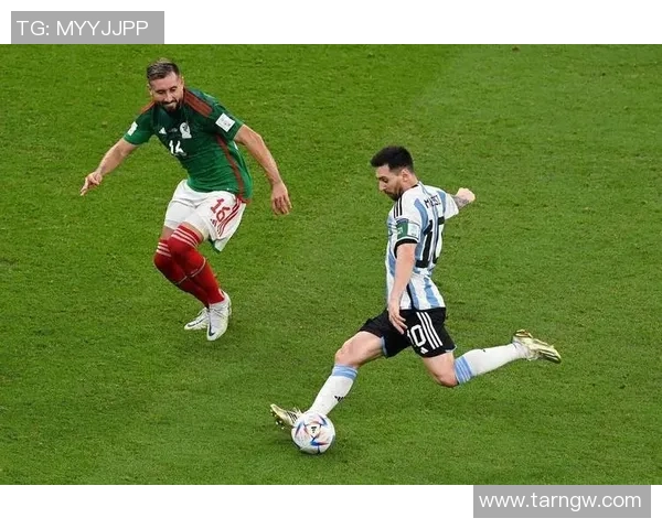 足球明星经典瞬间集锦精彩图片回顾他们的辉煌时刻与传奇故事