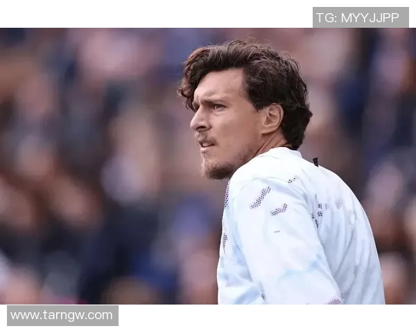 震惊世界的足球明星意外去世引发全球哀悼与追忆